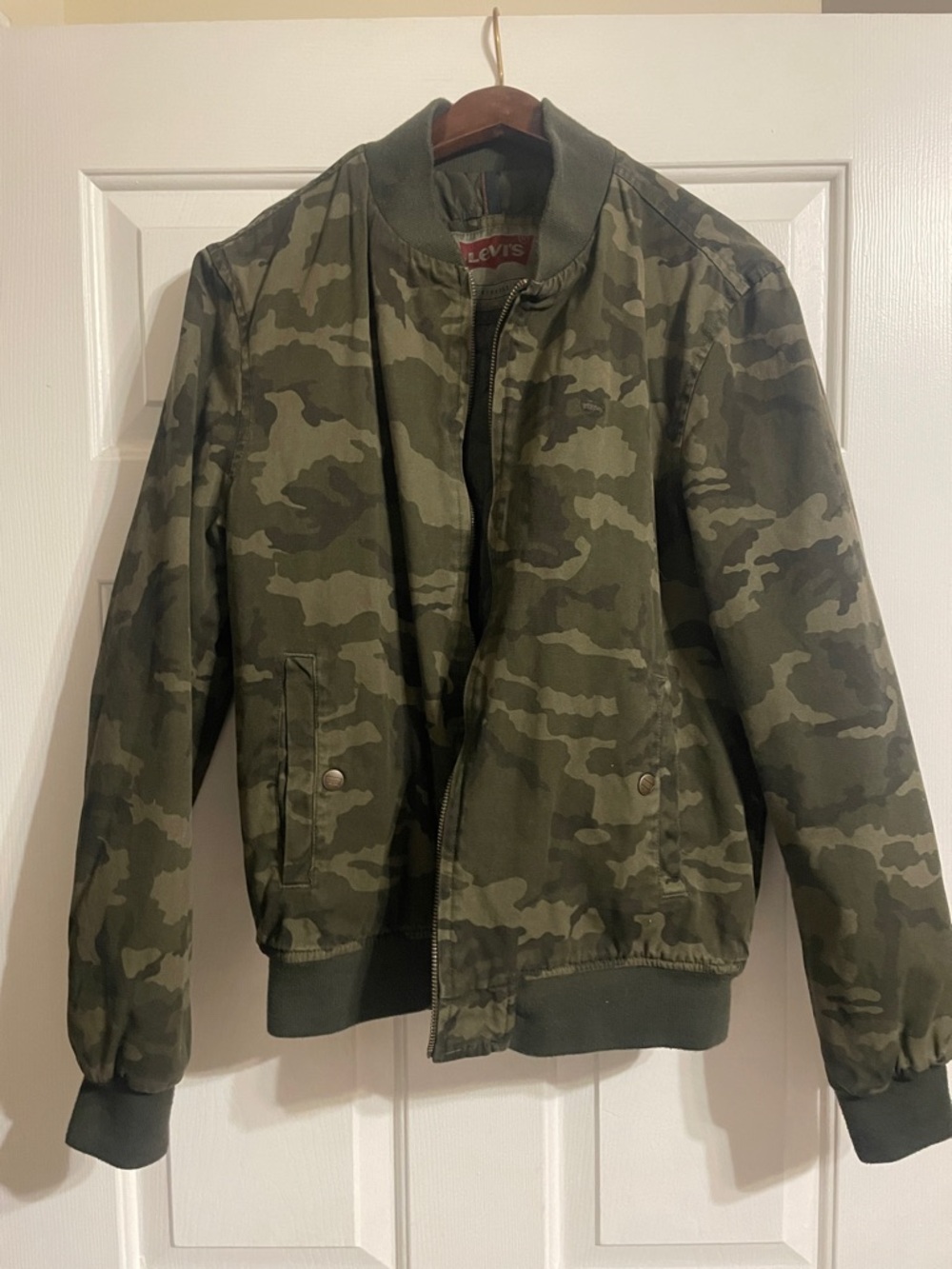 Levi's Men's Olive & Dark Green Camo Bomber Jacket